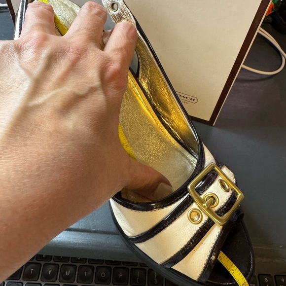 Brand new never worn coach sandals Madisen size 11M - Picture 8 of 9